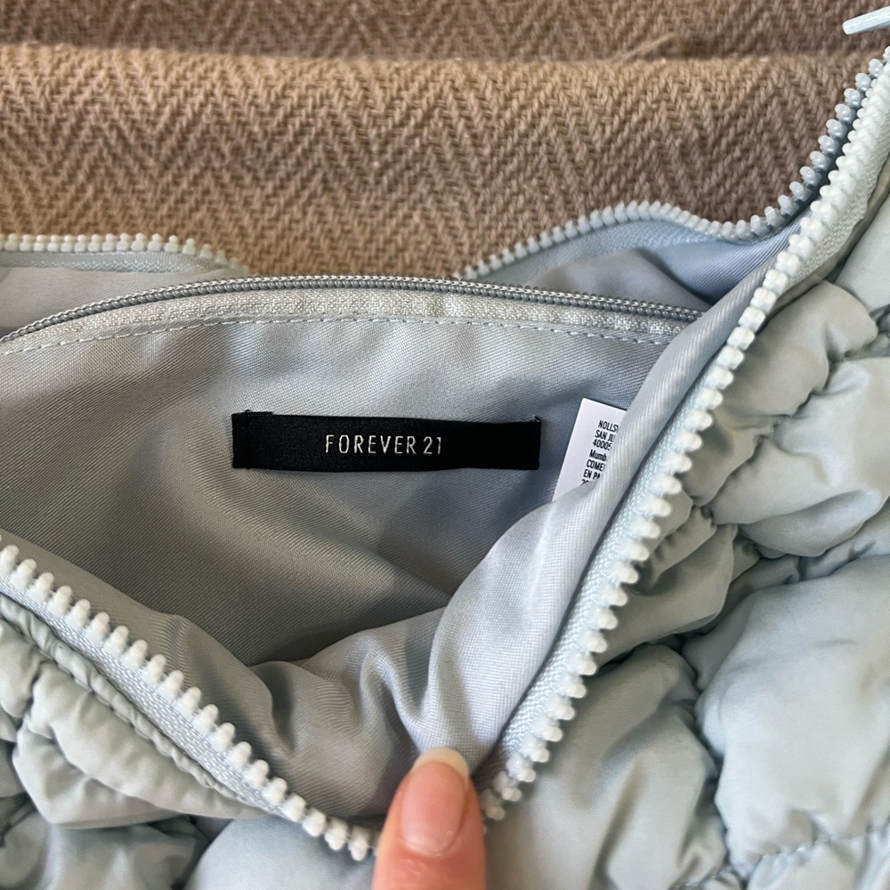 Forever 21 bubble plush purse color baby blue - Picture 5 of 8